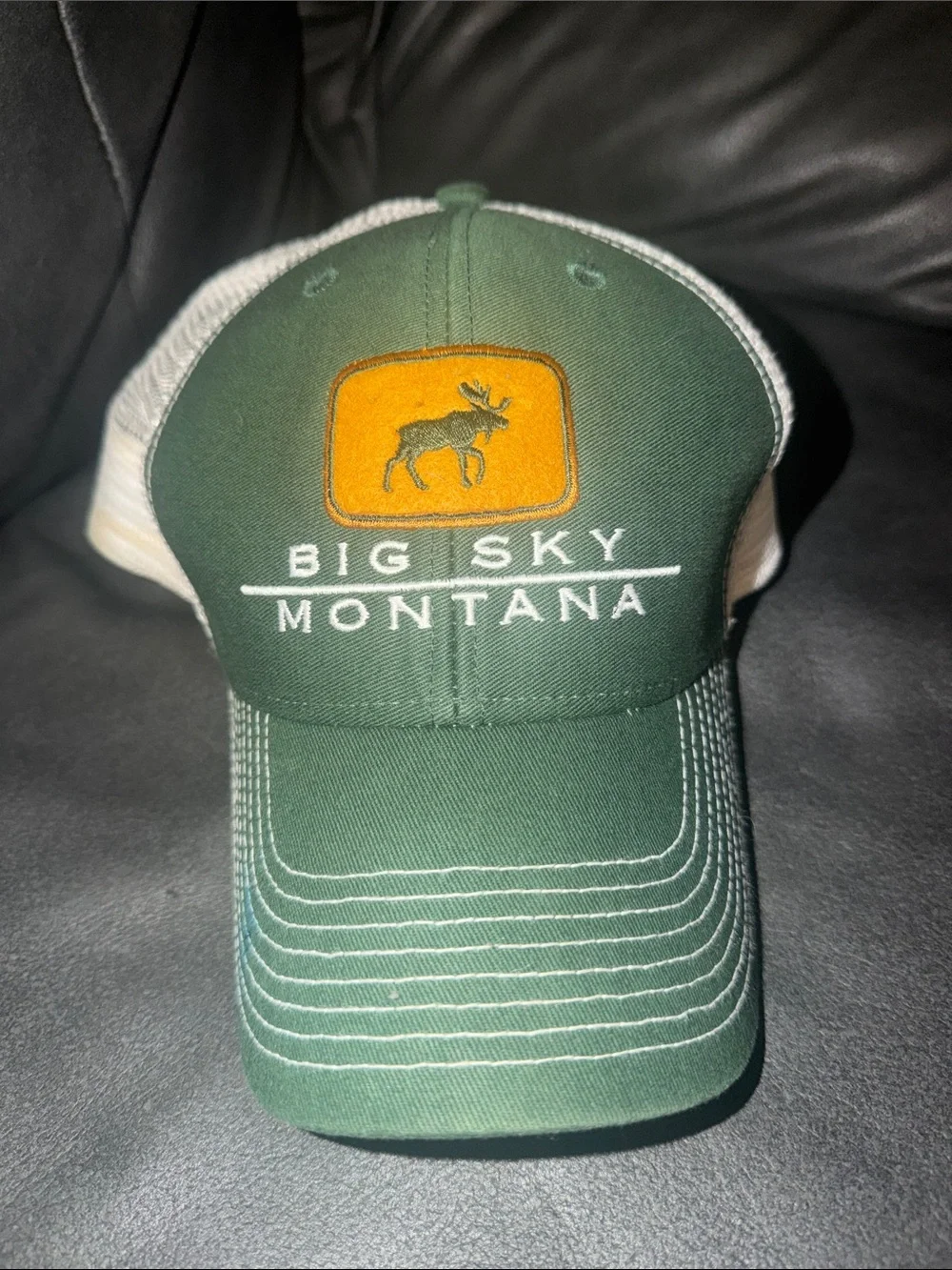 Big sky Montana hunting outdoors Green Mesh-Back Trucker Hat